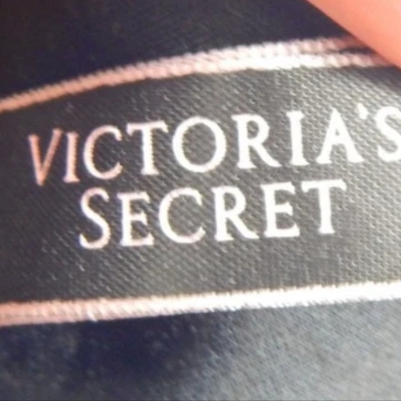 Victoria's Secret Lined Demi Bra Front Close - Picture 3 of 4